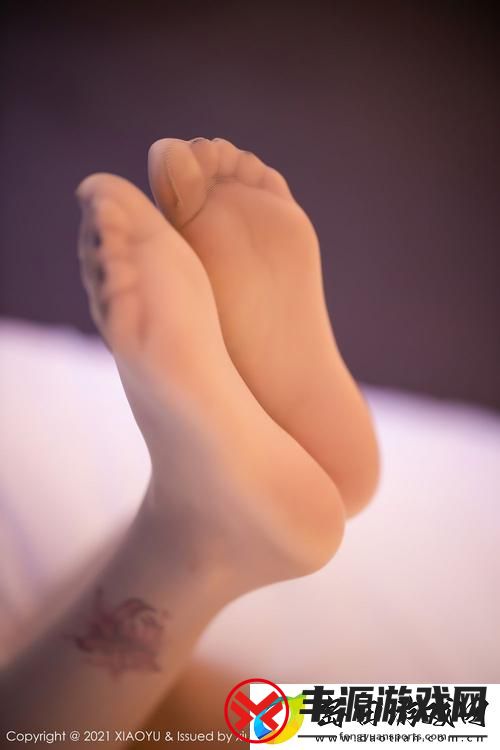 真人泡妞APP免费直播:现代社交新风潮的魅力与挑战