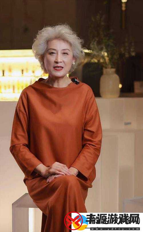 老太风采依旧:一位令人瞩目的老年女性