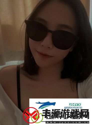 成品ppt网站大片夜幕-绽放精彩变化-网友:设计风格真独特!