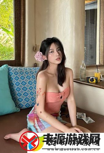 老阿姨泻火最新视频2023,网友:生活不易,吃个榴莲也能让你“破防”啊!
